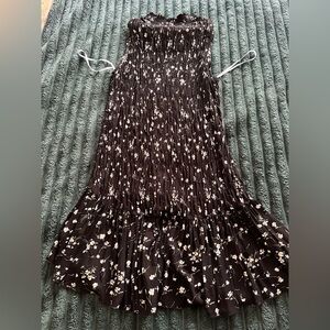 Gently used 
Black mini dress 
Floral